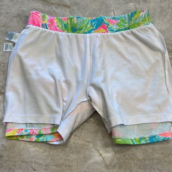 Lilly Pulitzer | Madison‎ Florida Skort | Extra Small - Picture 9 of 13